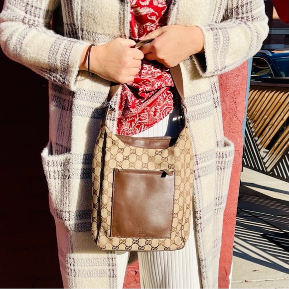 GUCCI Leather and Canvas Shoulder Bag AUTHENTIC - Picture 14 of 16